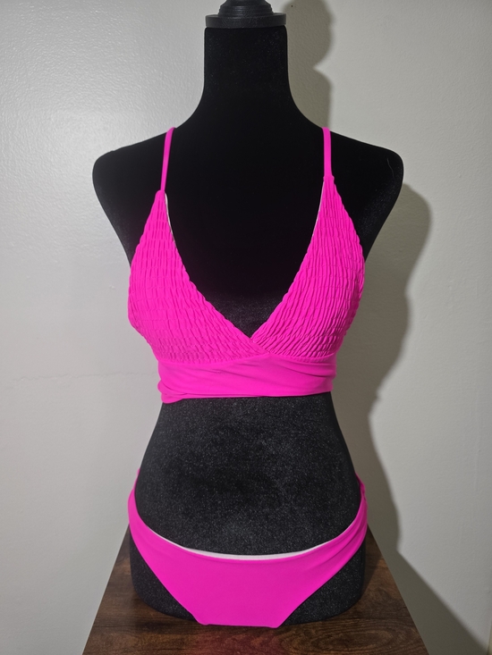 SHEIN Other - Bright Fuschia Textured Wrap Bikini Set